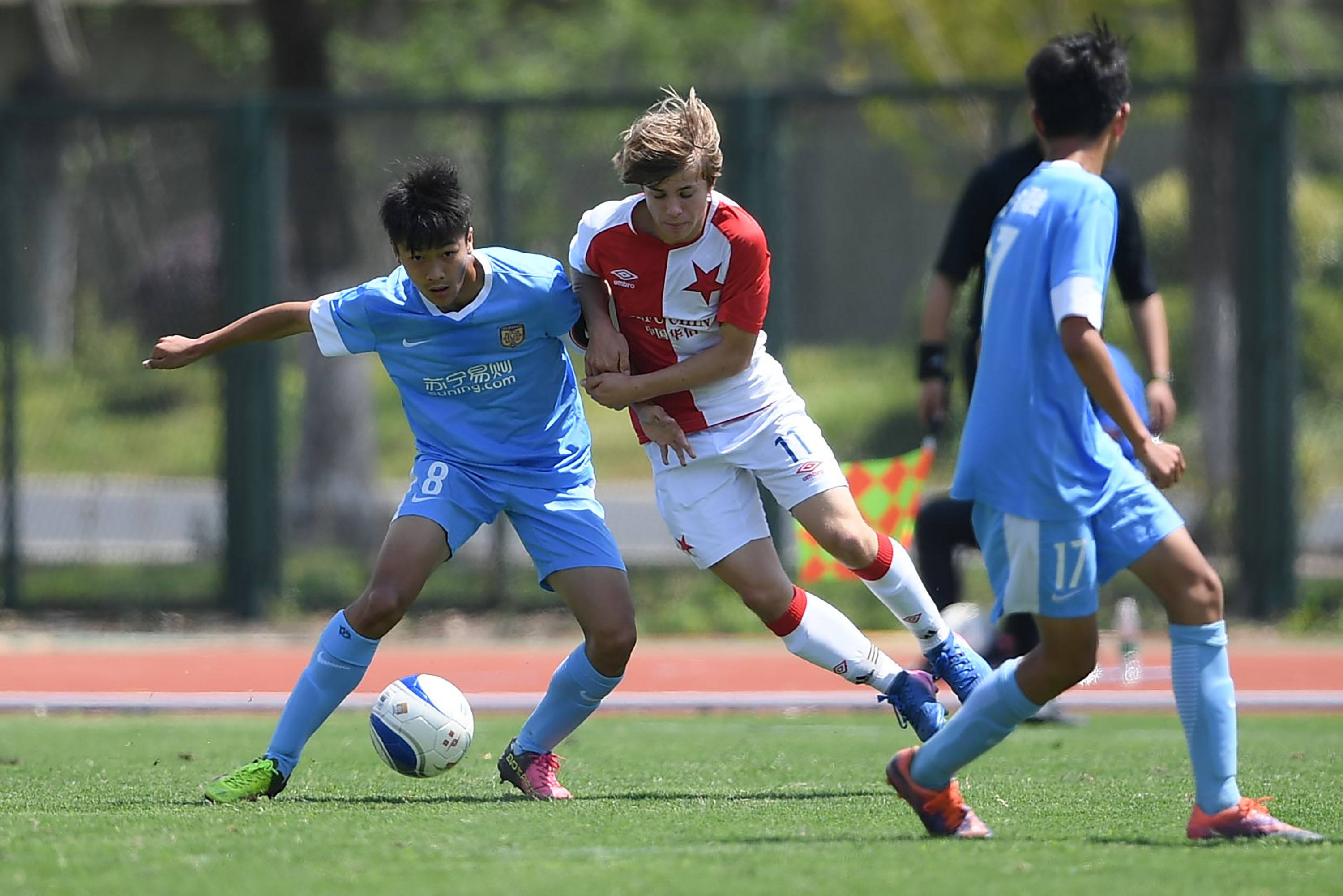 雅得新月的 雅得新月的